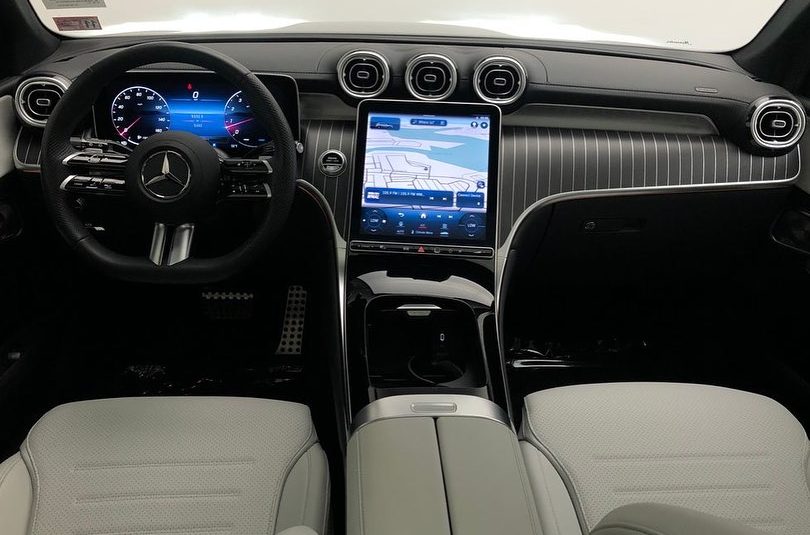 2023 Mercedes Benz GLC 300