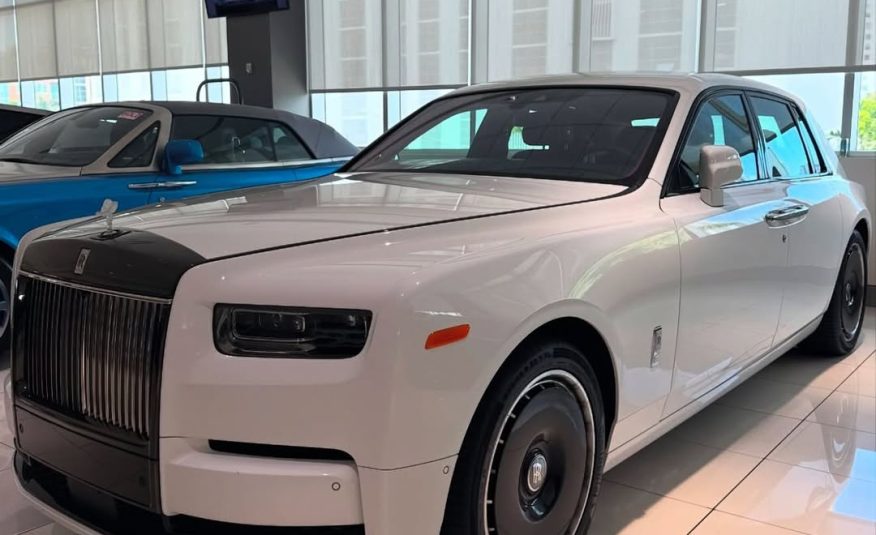 2024 ROLLS-ROYCE PHANTOM