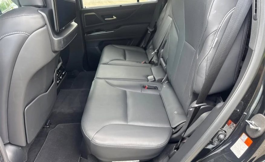 2023 lexus LX 600