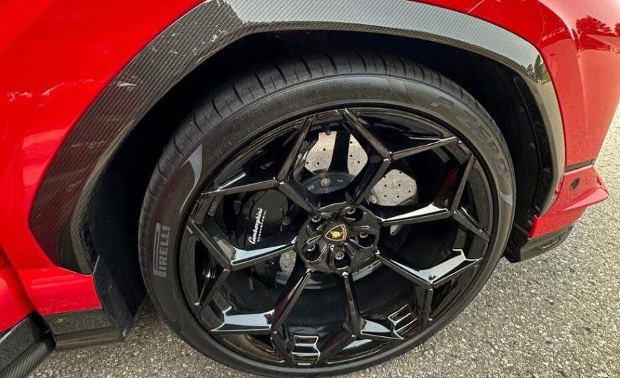 2023 Lamborghini Urus Paformante