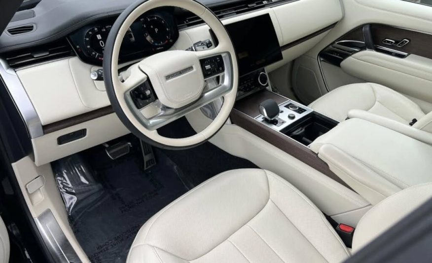 2023 Land Rover Range Rover P530