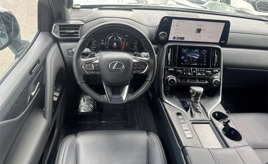 2023 lexus LX 600