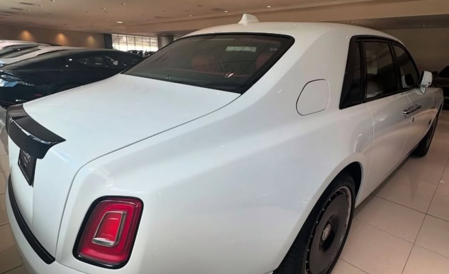 2024 ROLLS-ROYCE PHANTOM