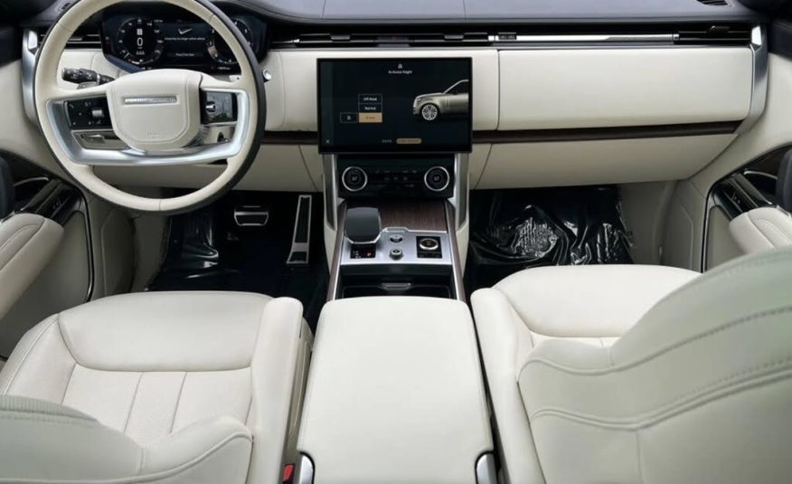 2023 Land Rover Range Rover P530