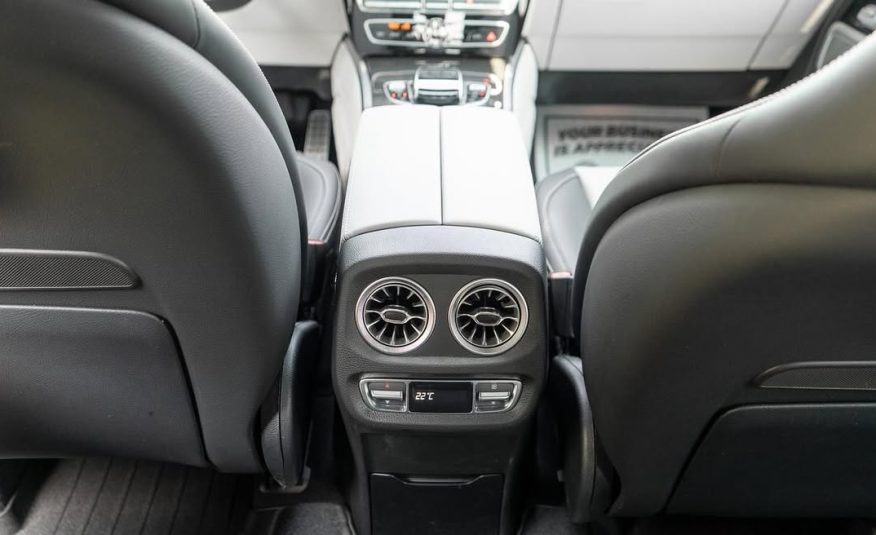 2022 Mecedes Benz G63 4×4 squared  Fully loaded truck