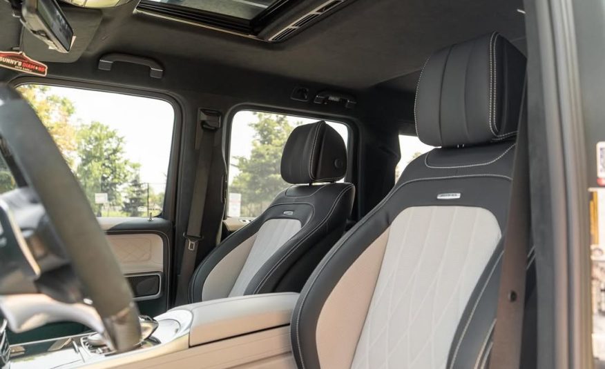 2022 Mecedes Benz G63 4×4 squared  Fully loaded truck