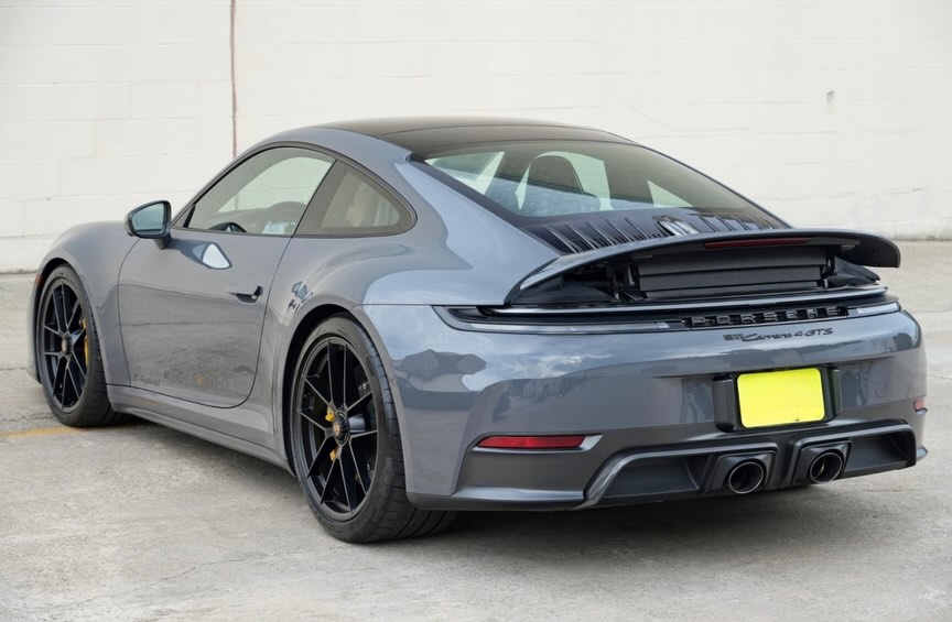 2025 Porsche 911 Carrera 4 GTS