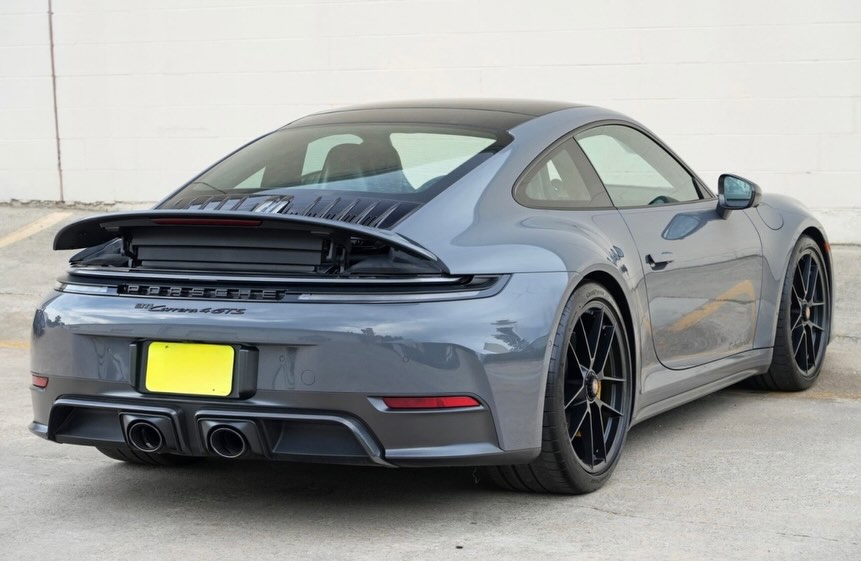 2025 Porsche 911 Carrera 4 GTS