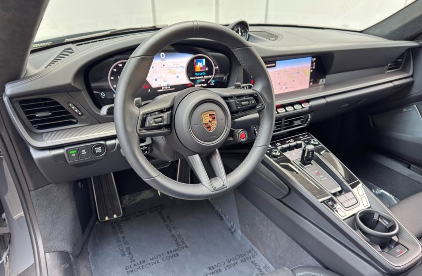 2025 Porsche 911 Carrera 4 GTS