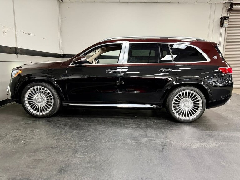 2023 Mercedes Benz GLS 600 maybach