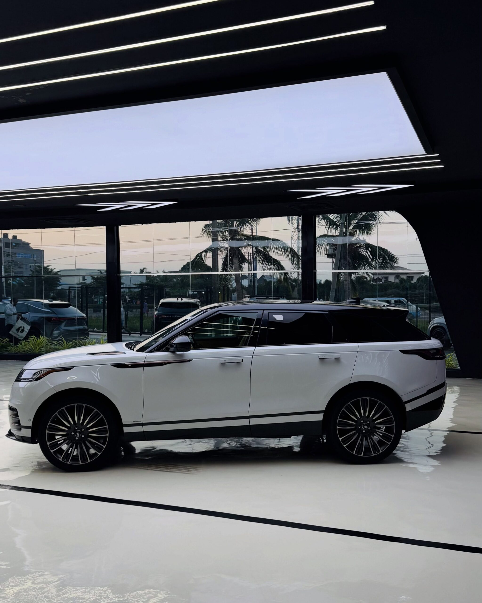 2018 Land Rover Range Rover Velar P380 R-Dynamic