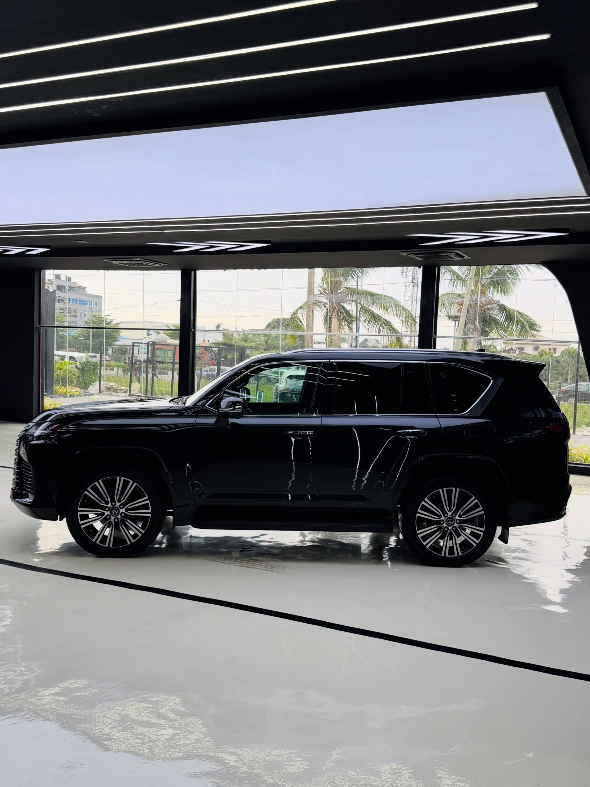 2023 Lexus LX 600 Premium