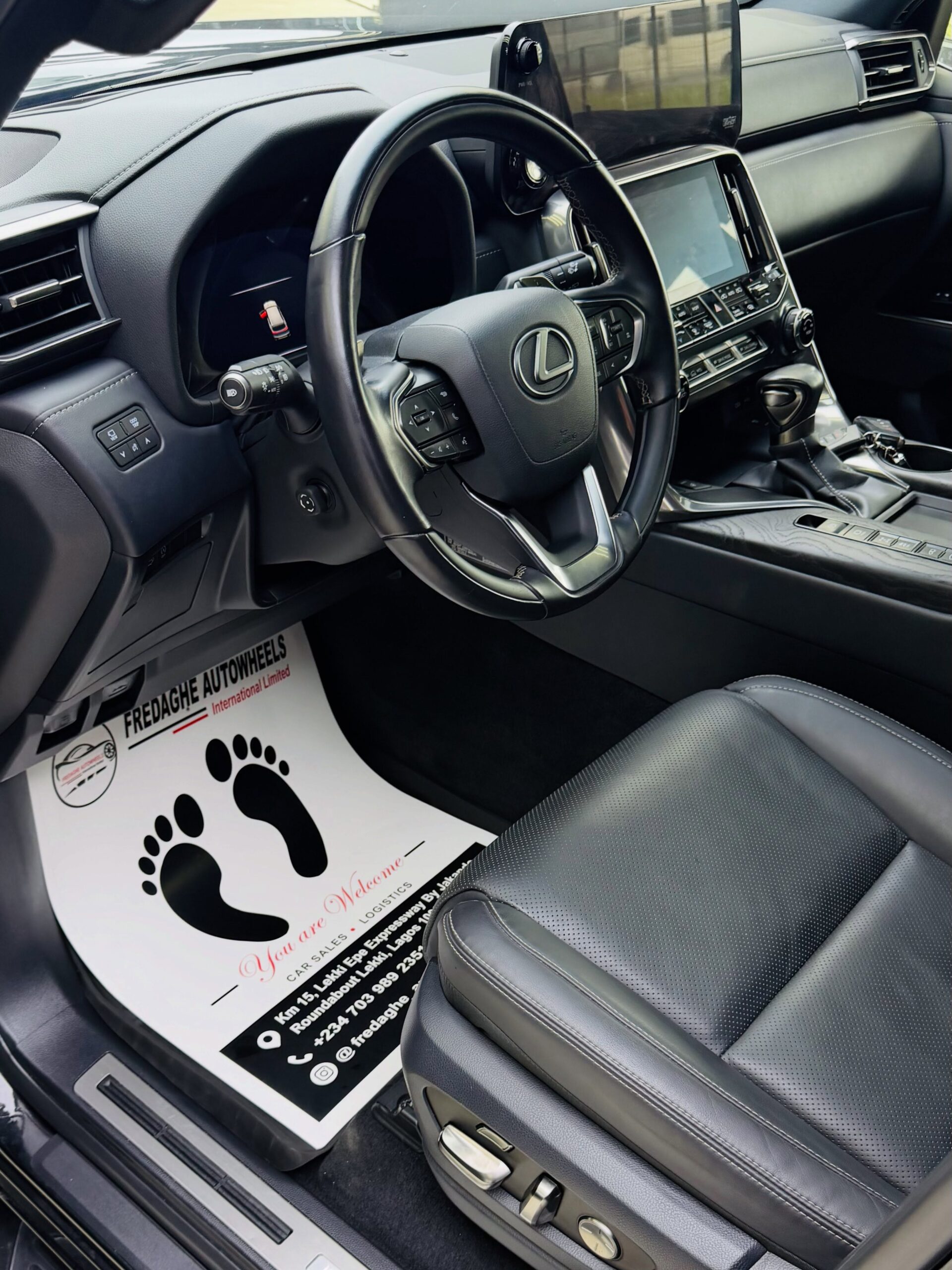 2023 Lexus LX 600 Premium
