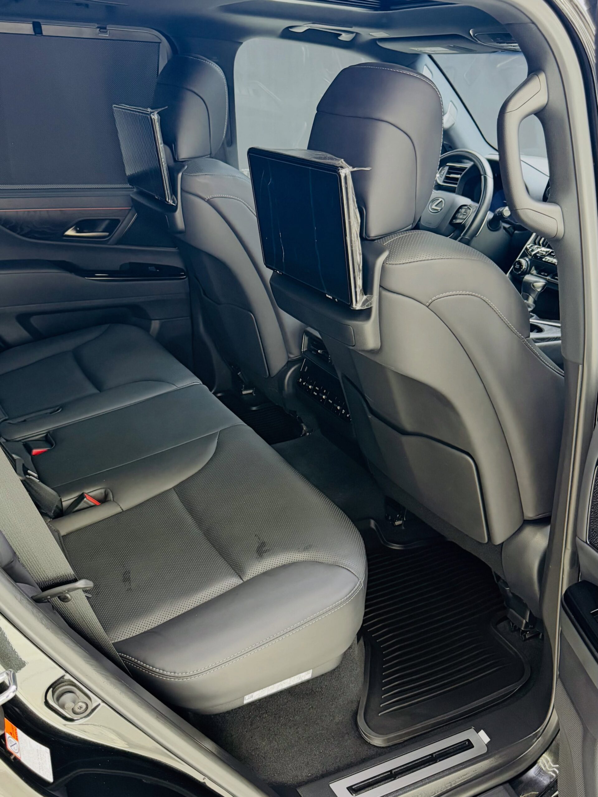 2023 Lexus LX 600 Premium