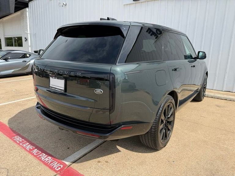 2023 Land Rover Range Rover P530 SE