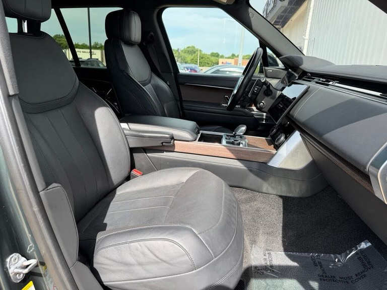 2023 Land Rover Range Rover P530 SE