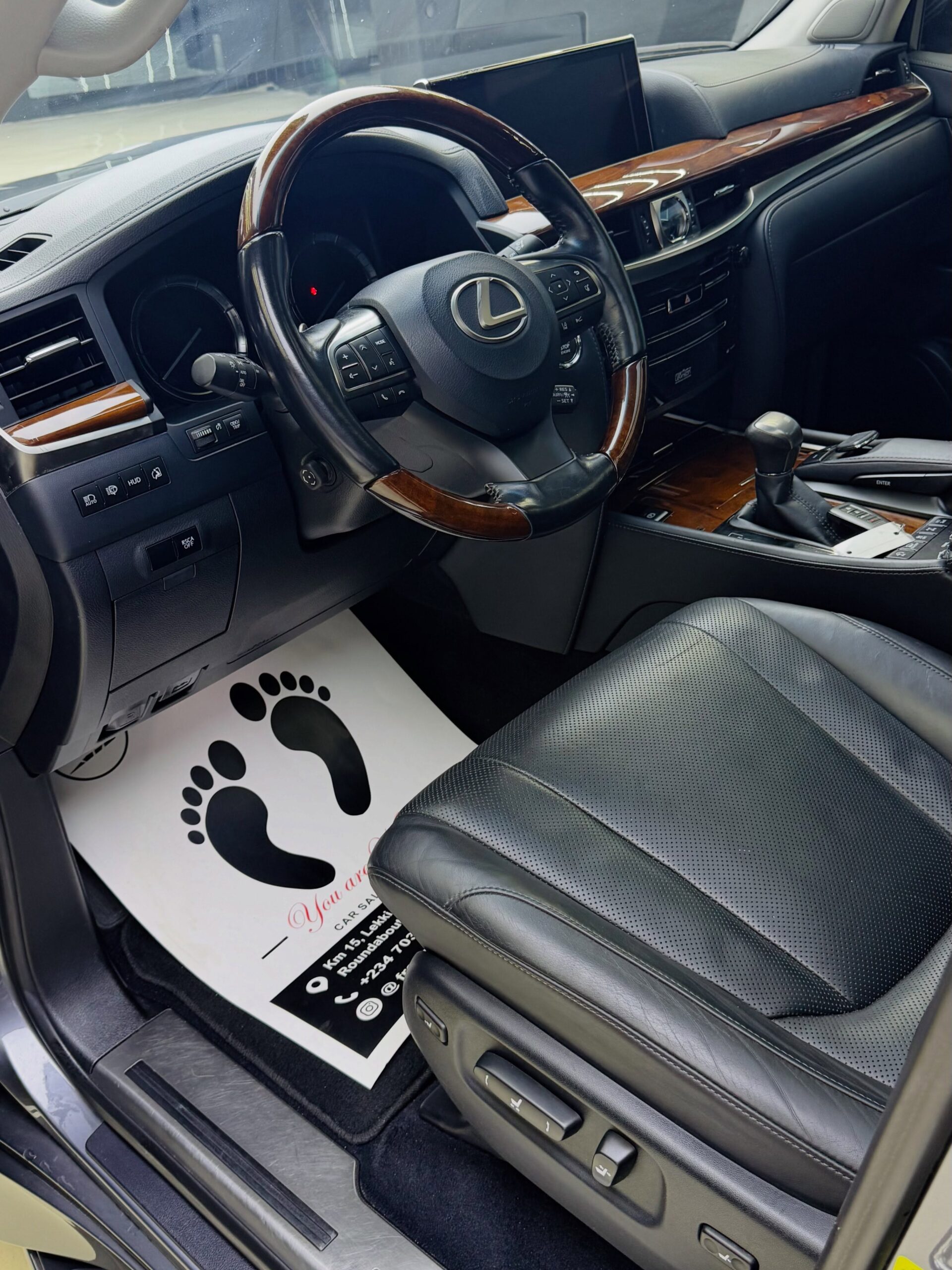 2017 Lexus LX 570
