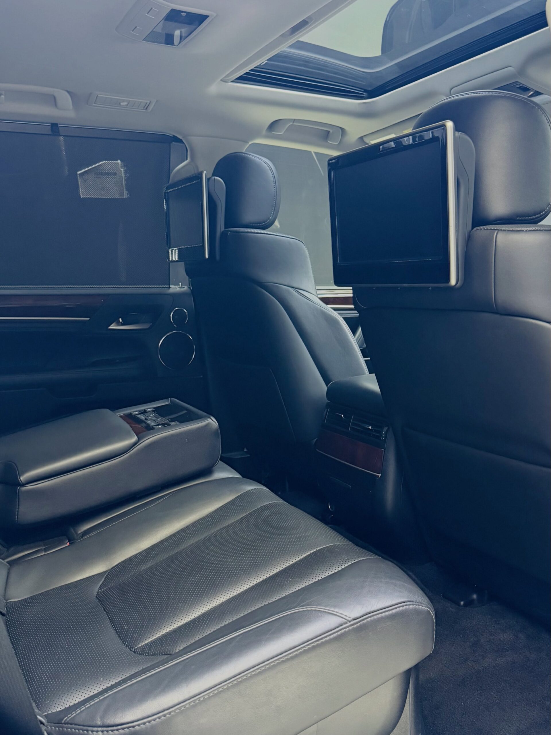 2017 Lexus LX 570