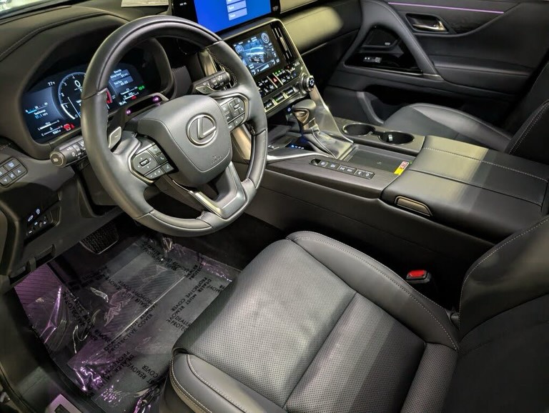 2025 Lexus LX 600