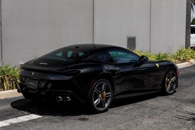 2022 Ferrari Roma