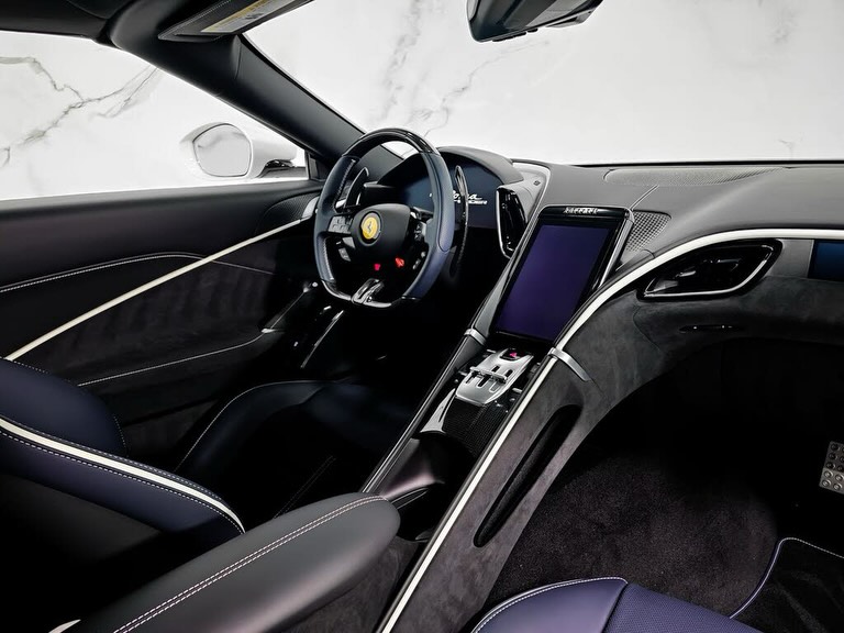 2025 Ferrari Roma Spider
