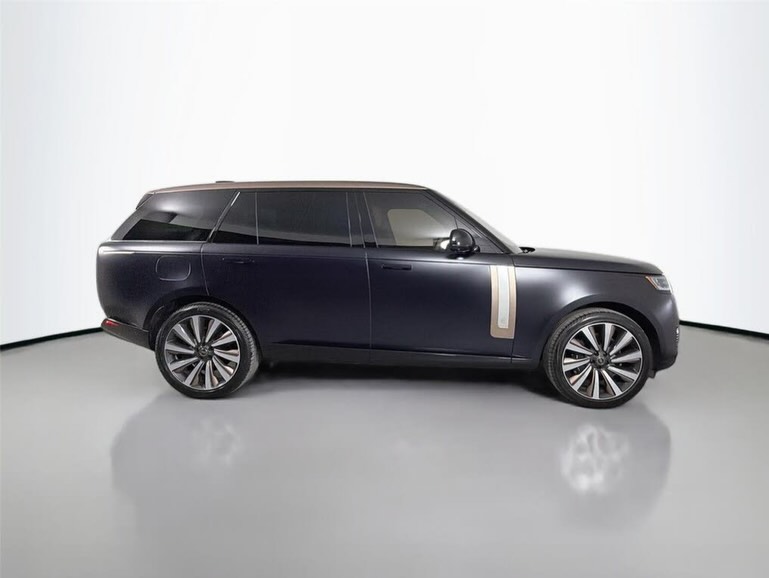 2023 Land Rover Range Rover P530 SV Long Wheelbase (LWB)