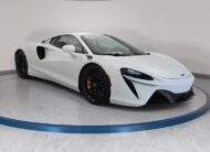 2023 McLaren Artura