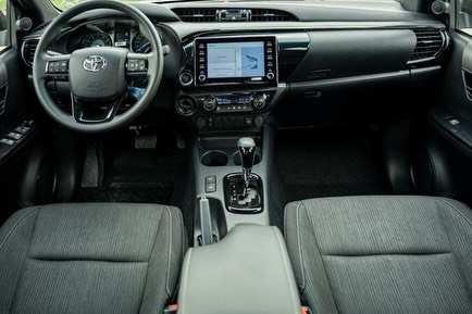 2026 Toyota Hilux Adventure V6