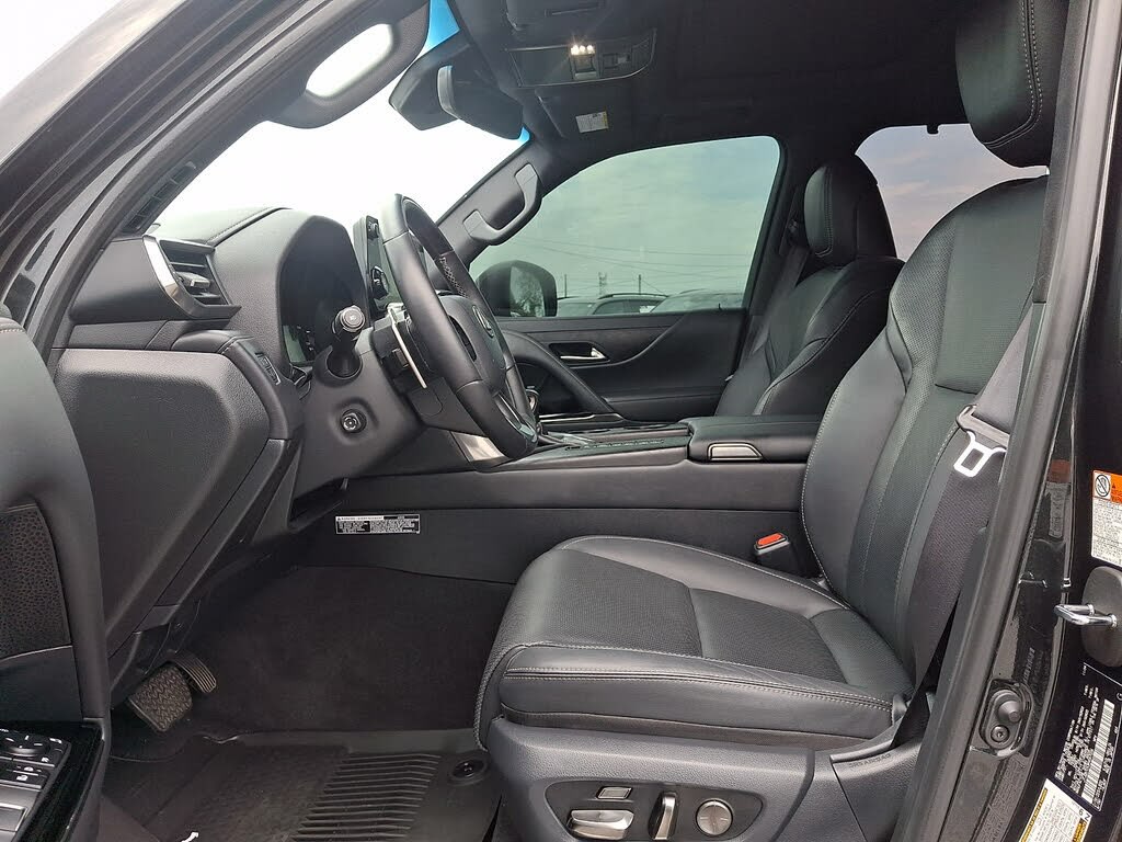 2025 Lexus LX 600