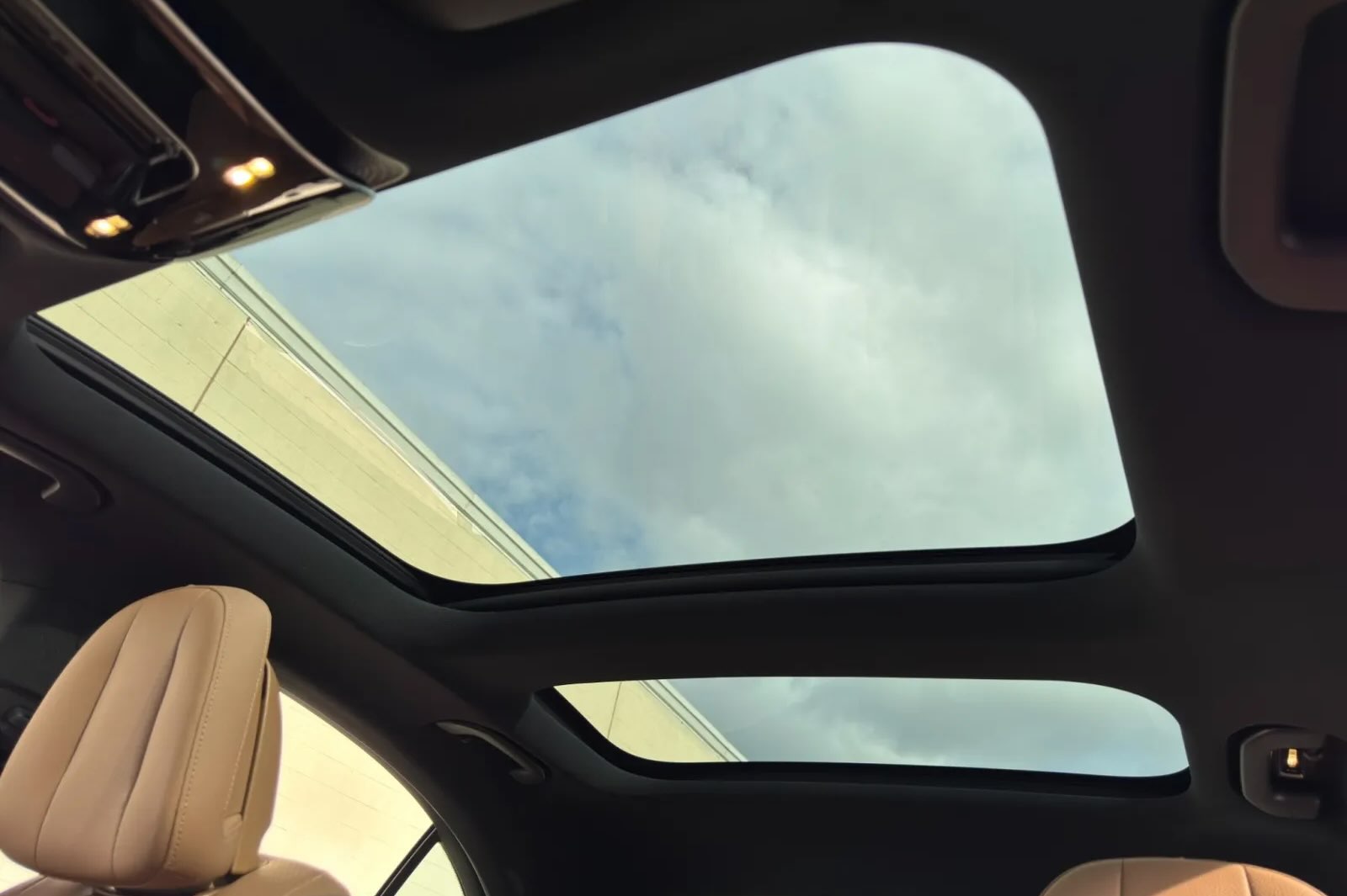 2025 Mercedes-Benz E350 4MATIC