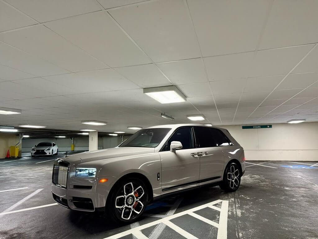 2022 Rolls-Royce Cullinan Black Badge