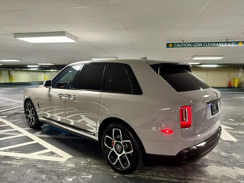 2022 Rolls-Royce Cullinan Black Badge