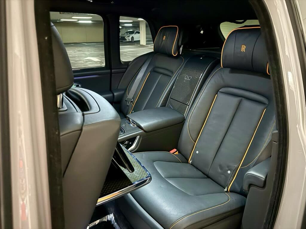 2022 Rolls-Royce Cullinan Black Badge