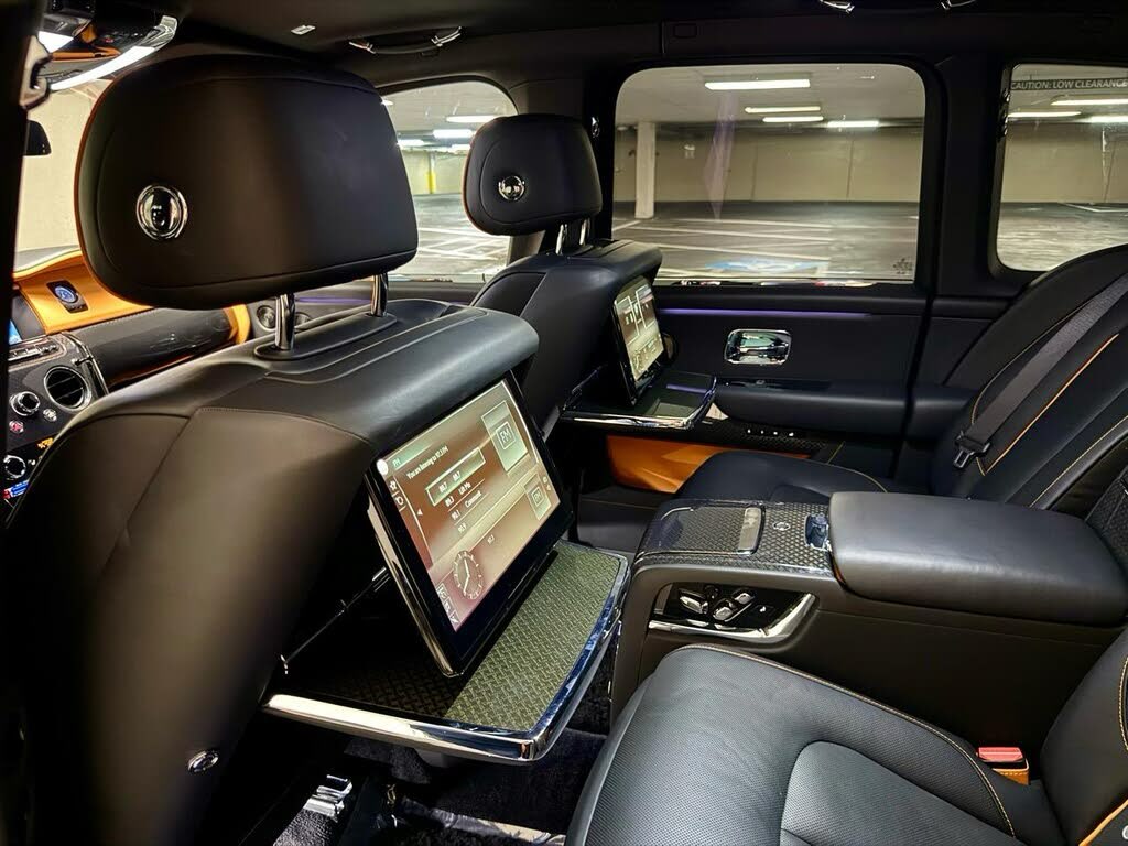 2022 Rolls-Royce Cullinan Black Badge