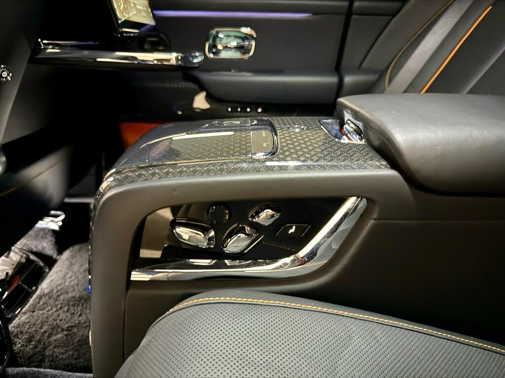 2022 Rolls-Royce Cullinan Black Badge