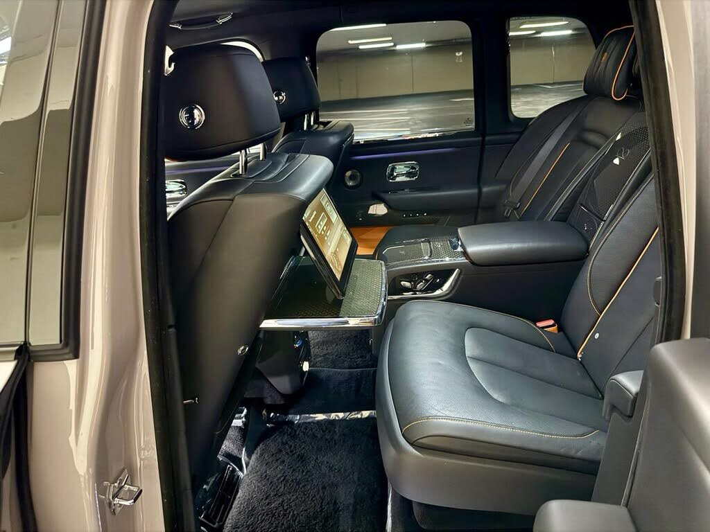 2022 Rolls-Royce Cullinan Black Badge