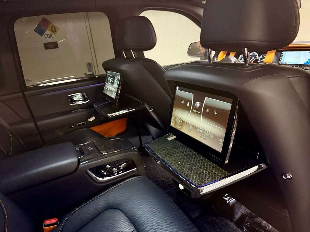 2022 Rolls-Royce Cullinan Black Badge
